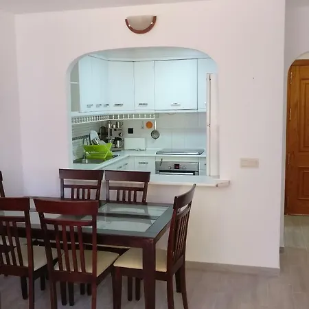 Apartment Centro De 2 Dormitorios 11385 Torremolinos